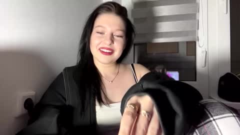 Sarah online show from January 16, 3:10 pm