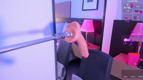 Lanna 4 online show from April 18, 7:07 pm