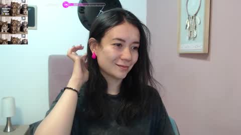 Lanna online show from February 11, 1:30 pm