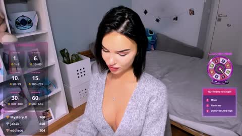 lanuittresor online show from February 6, 1:10 pm