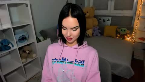 lanuittresor online show from February 26, 4:38 pm