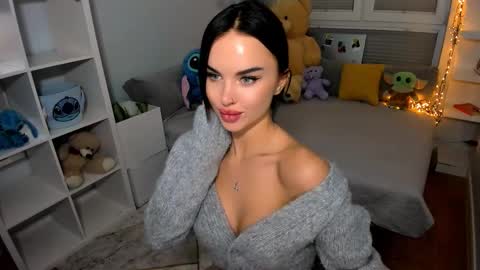 lanuittresor online show from February 25, 7:38 pm