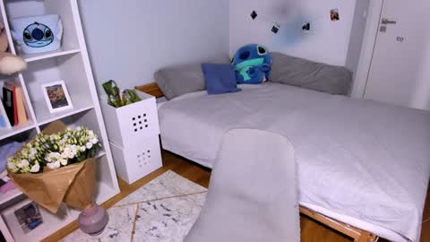 lanuittresor online show from February 6, 4:14 pm