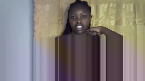 Snapshot of lara5872 chatting on October 25, 1:11 pm lara online show from October 25, 1:11 pm