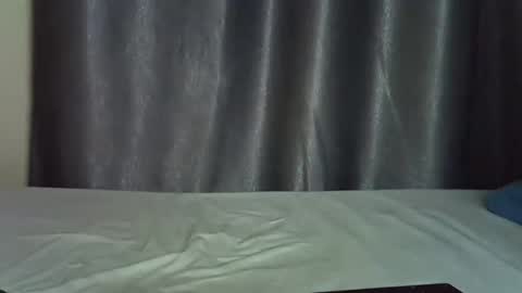 lara online show from December 19, 1:23 am