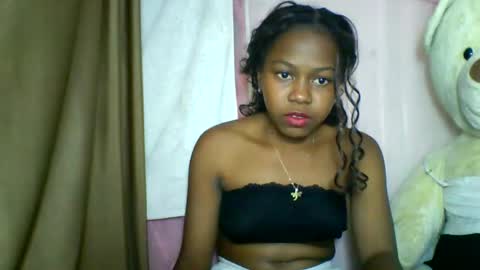lara_belle online show from May 11, 2:45 pm