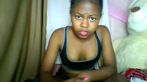 lara_belle online show from May 2, 9:09 pm