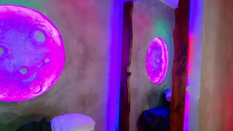 lara_curly online show from June 22, 10:12 am