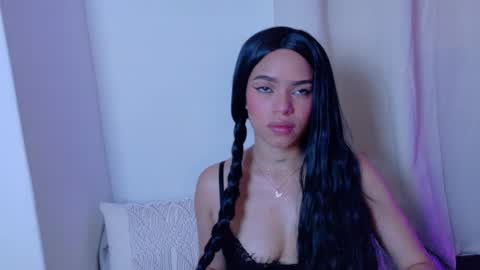 Lara Gill online show from September 13, 1:46 pm