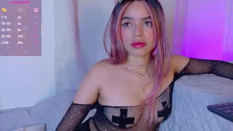 Lara Gill online show from September 12, 1:13 pm