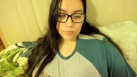 lara online show from April 15, 11:05 pm