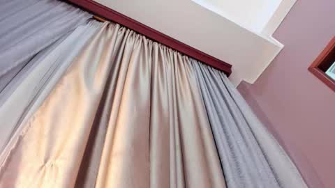  Lara Gold  online show from January 10, 1:11 am