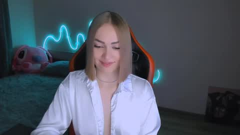 LaraKrein lk online show from April 10, 6:01 pm