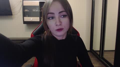 Laralianna online show from January 7, 4:39 am