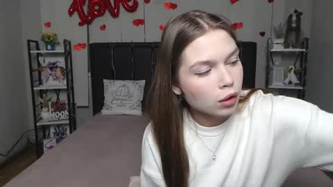 LaraPika online show from February 18, 6:13 am