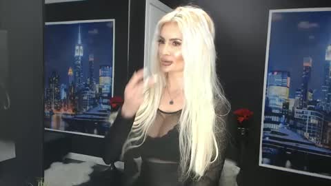 laras_moans online show from March 2, 11:18 am