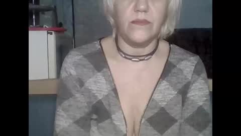 larisaq4ugo24 online show from February 7, 10:40 am