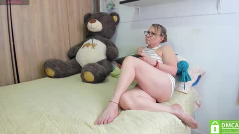 Rosa  online show from January 16, 8:40 pm