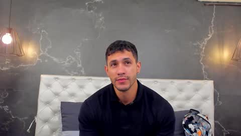 andrew online show from December 14, 12:44 pm