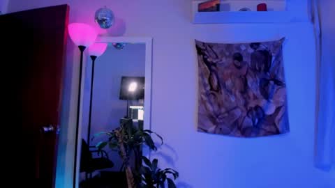 larry_stewart online show from July 20, 12:02 am