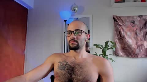 larry_stewart online show from April 14, 6:55 pm