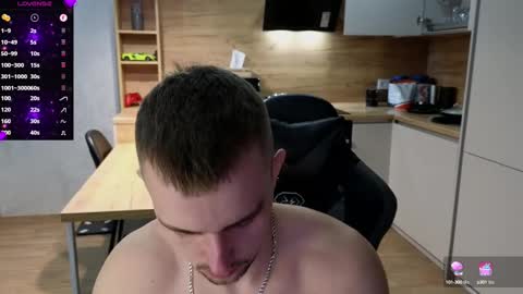 Snapshot of larstar01 chatting on February 24, 10:25 pm Lars online show from February 24, 10:25 pm