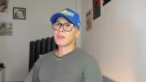 Snapshot of lass_nazar chatting on October 28, 1:17 am lass_nazar online show from October 28, 1:17 am