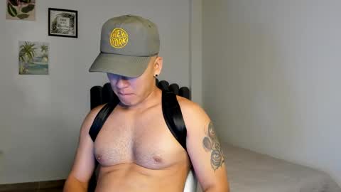 Snapshot of lass_nazar chatting on March 11, 2:21 am lass_nazar online show from March 11, 2:21 am