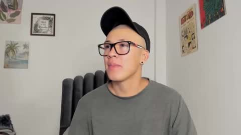 Snapshot of lass_nazar chatting on September 18, 1:20 am lass_nazar online show from September 18, 1:20 am