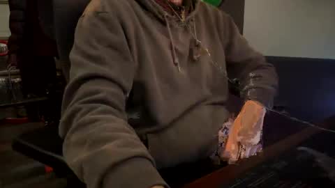 YoungLatinStroker online show from November 2, 2:44 am