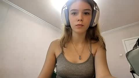 Linet online show from March 30, 9:20 am