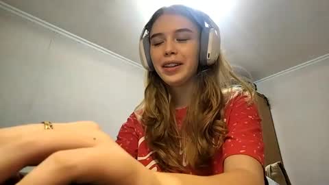 Linet online show from April 1, 1:41 pm