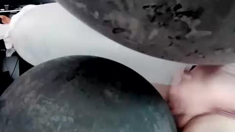 latexchris77 online show from April 21, 7:26 am