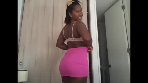 latina033 online show from March 7, 6:19 pm