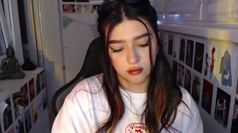 miiiiiiaaaa online show from January 8, 5:37 am