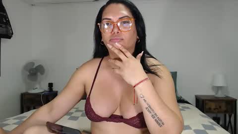 FLOR SALVAJE online show from May 27, 1:57 am