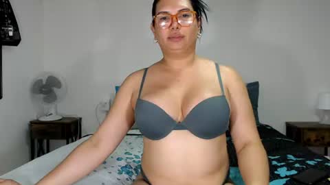 FLOR SALVAJE online show from June 20, 4:07 am
