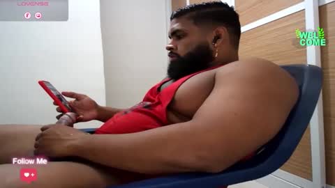 Snapshot of latinhot202423 chatting on February 4, 3:33 am blackBear online show from February 4, 3:33 am