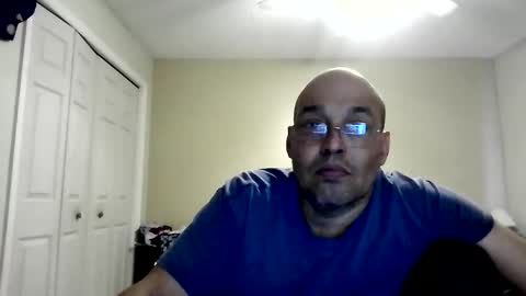 latinoinfla online show from April 3, 9:00 pm