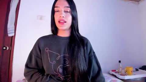 latinsecretfantasy online show from March 4, 3:53 pm