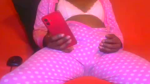 latoyyabed1 online show from June 3, 5:54 am