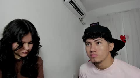 laura_and_kevin online show from February 23, 9:06 pm