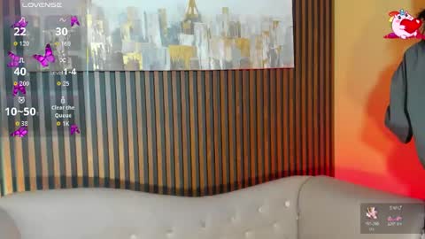 Snapshot of laura_aristizabal_19 chatting on October 22, 12:51 pm Laura online show from October 22, 12:51 pm