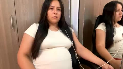 laura online show from March 11, 2:32 am