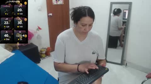 laura_foxx2379 online show from September 24, 12:50 am