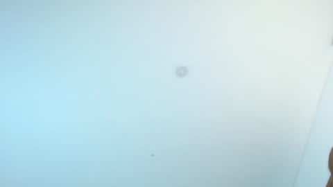 lLAURA online show from February 27, 1:30 am