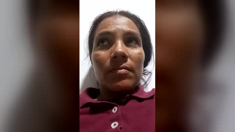  Laura  online show from April 25, 12:46 am