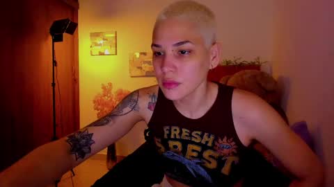 Laura Rose online show from April 21, 7:26 am