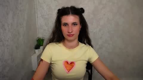 Laura online show from June 27, 9:15 am