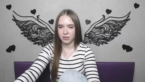 LauraHlot online show from April 18, 7:58 pm